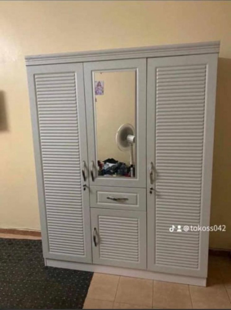 Armoire 3 battants