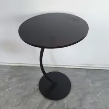 Table basse simple et petite à poser au sol avec rangement pour chambre à coucher, salon et balcon