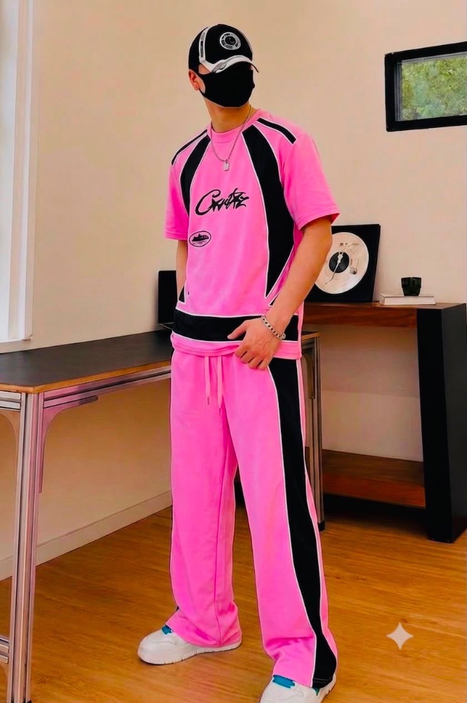 Ensemble t-shirt + pantalon large
